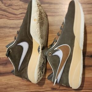 Nike LeBron 20 Olive Green Mens Size 12